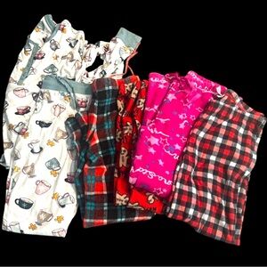 Bundle of Women’s Sz Medium Plaid and Printed PJs Bottoms & 1 matching set